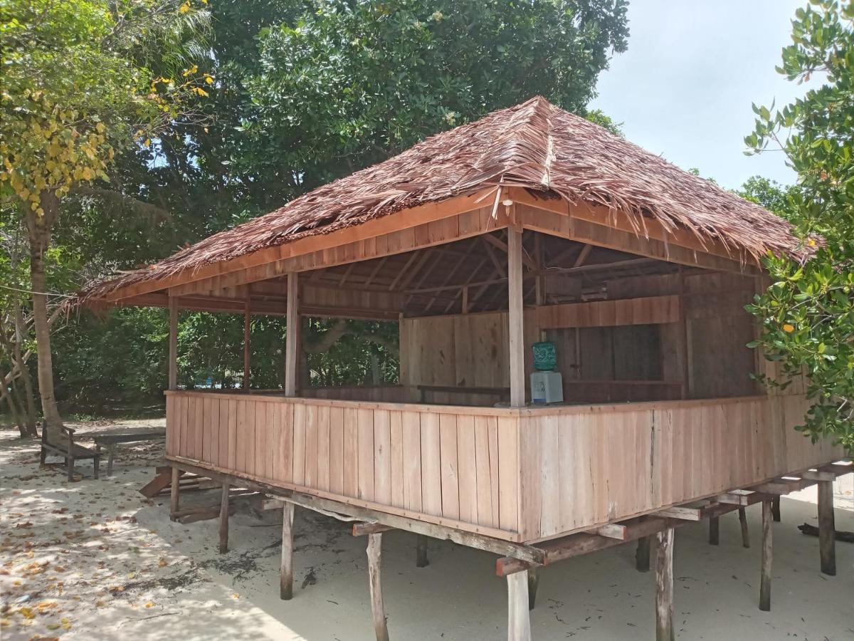 Arborek Diving Homestay R4 Besir Buitenkant foto