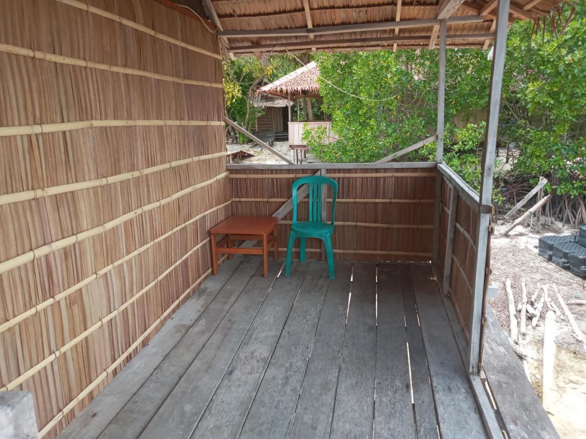 Arborek Diving Homestay R4 Besir Buitenkant foto