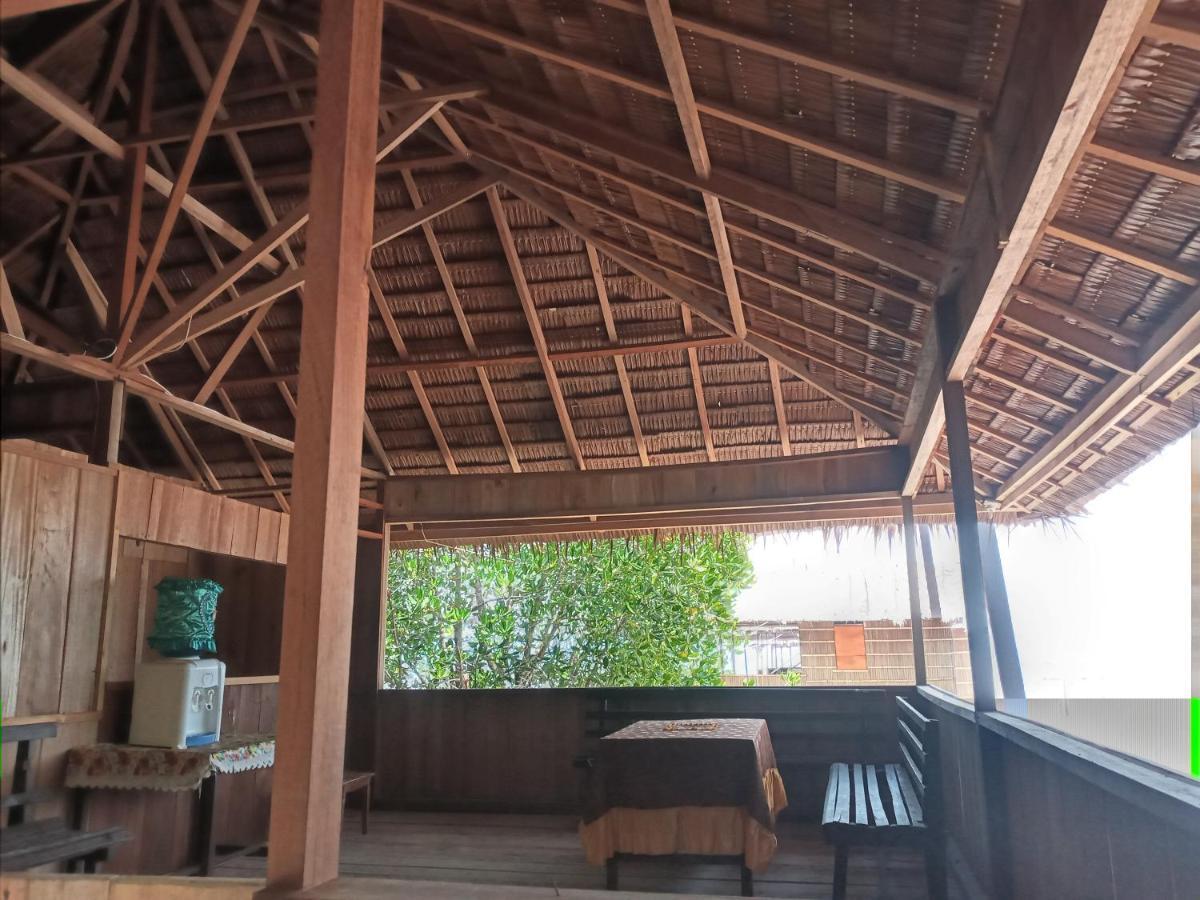 Arborek Diving Homestay R4 Besir Buitenkant foto