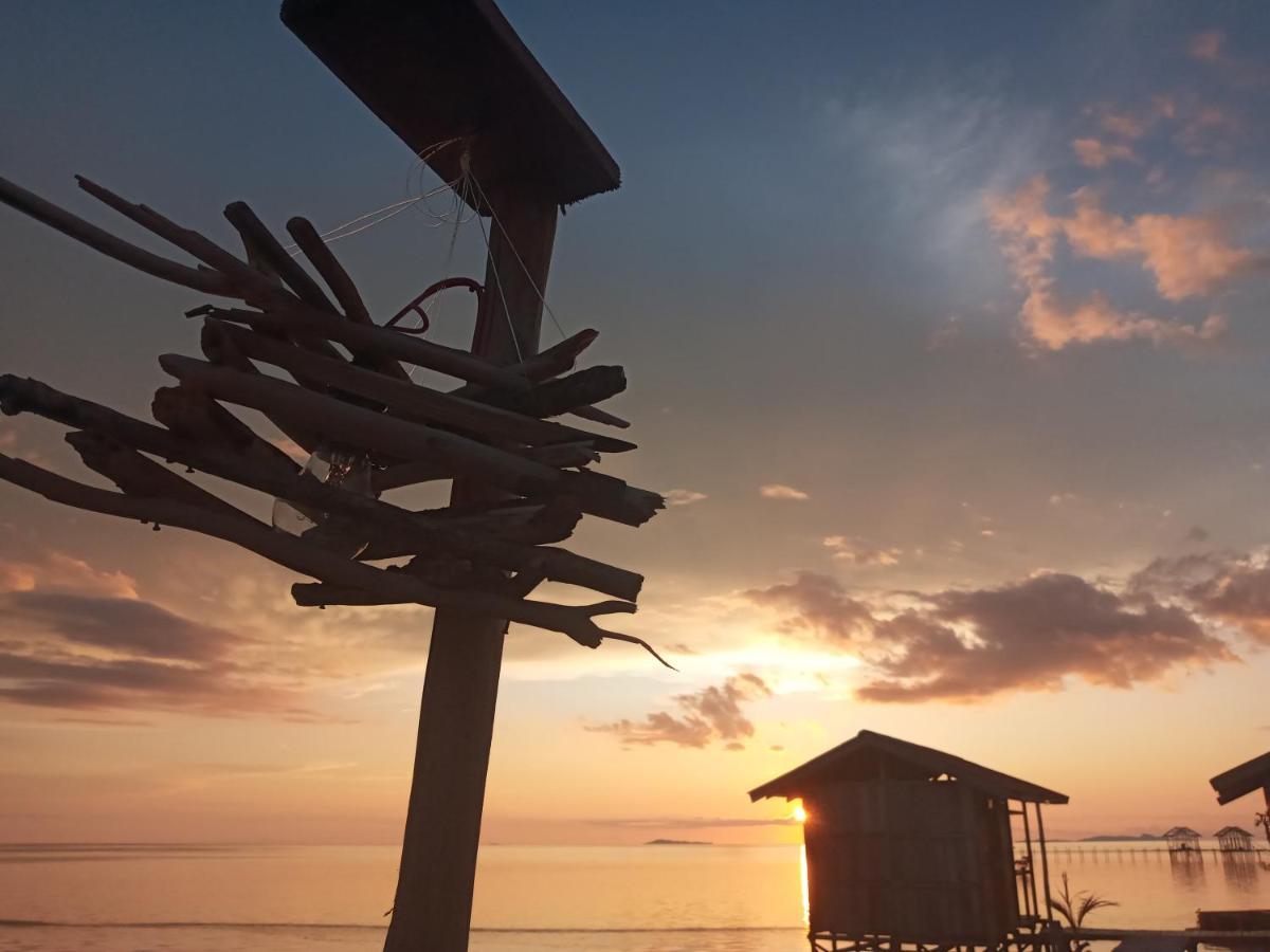 Arborek Diving Homestay R4 Besir Buitenkant foto