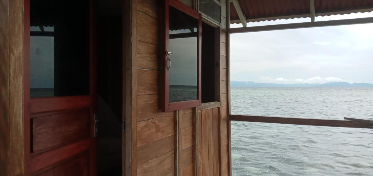 Arborek Diving Homestay R4 Besir Buitenkant foto