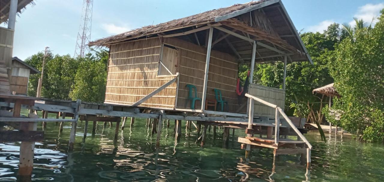 Arborek Diving Homestay R4 Besir Buitenkant foto