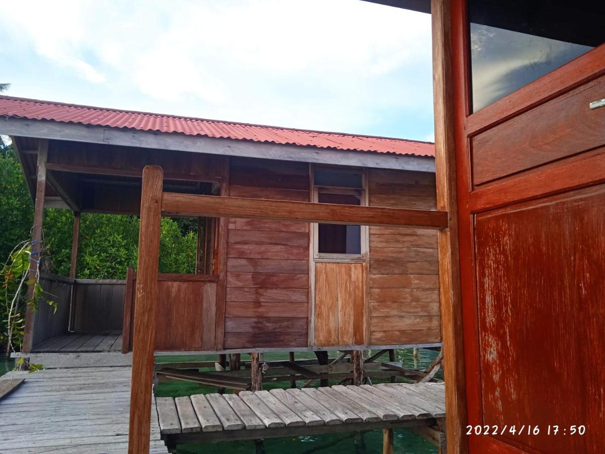 Arborek Diving Homestay R4 Besir Buitenkant foto