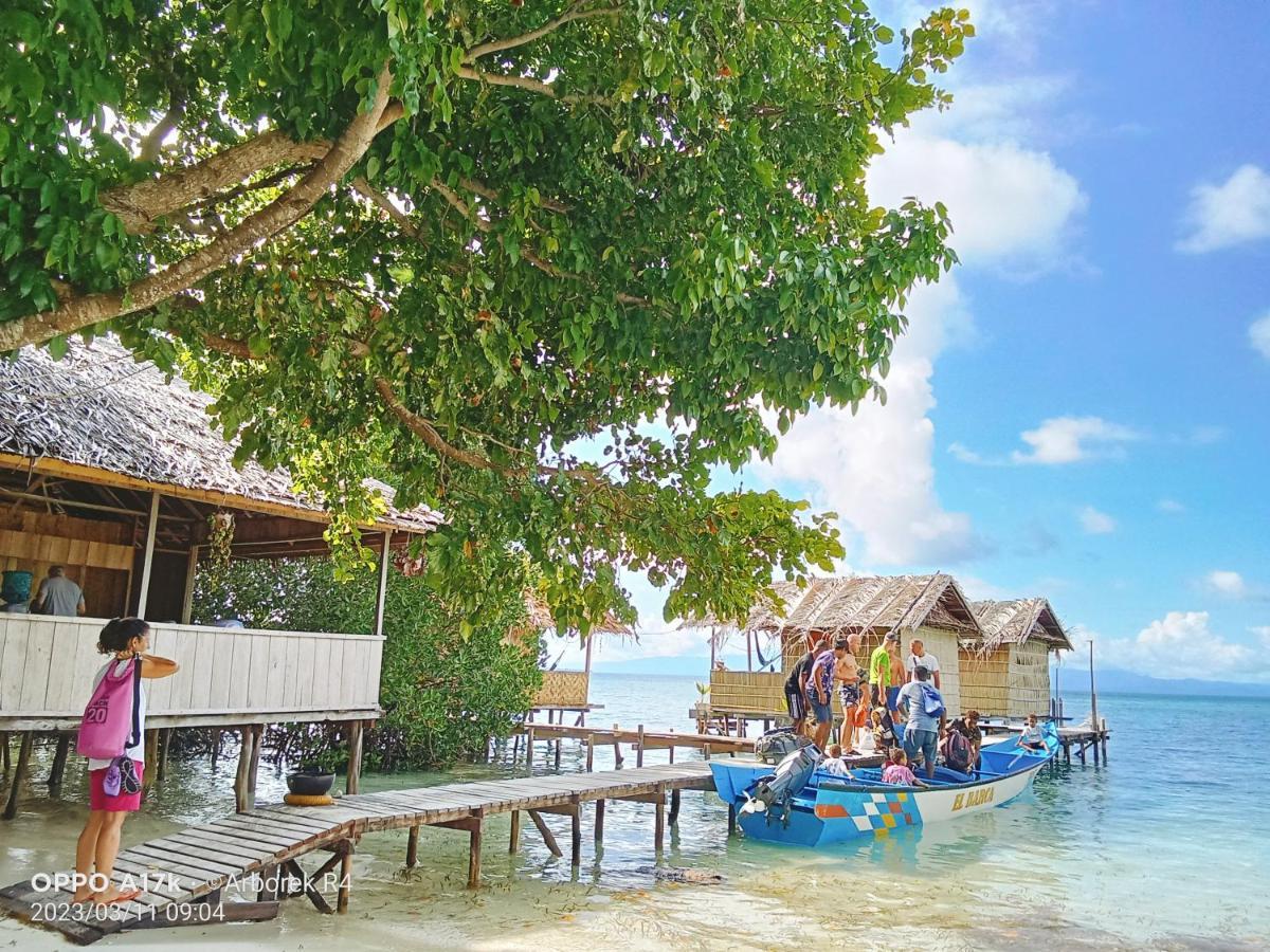Arborek Diving Homestay R4 Besir Buitenkant foto